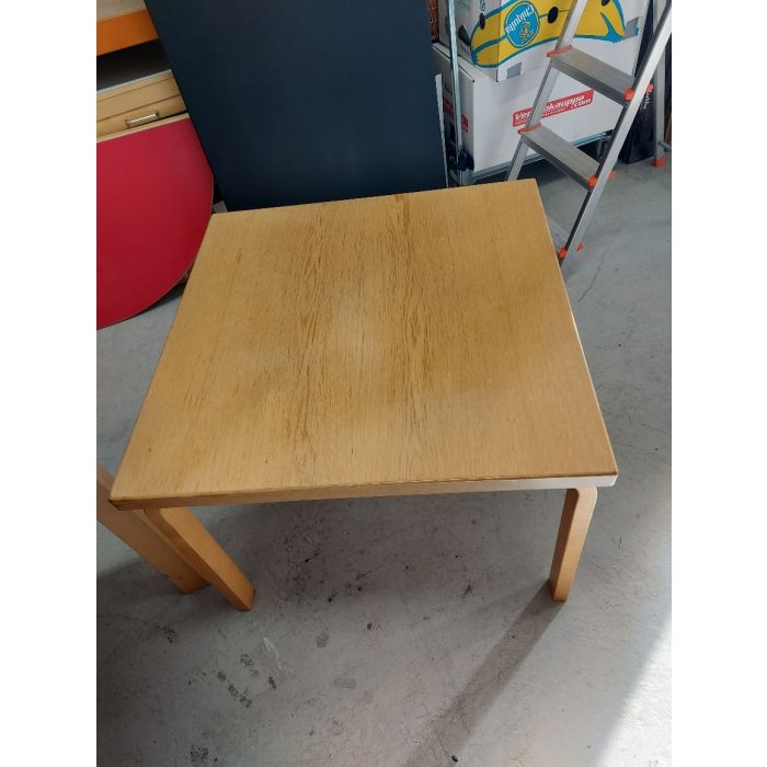 Artek pöytä 81C, koivu, 75x75x60 cm