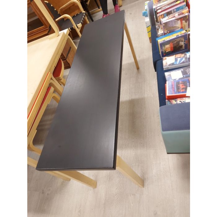Artek pöytä maalattu musta 152x45x71 cm