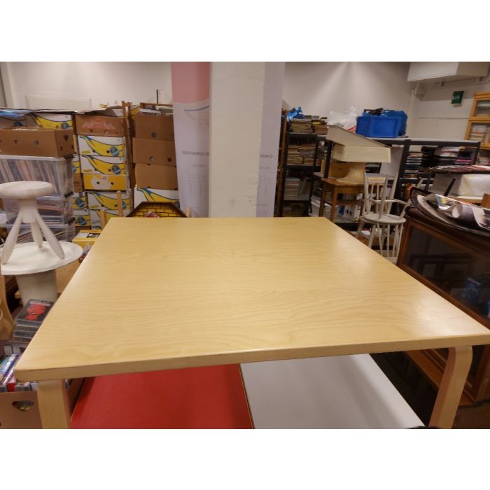 Artek pöytä 84, koivu, 120x120x71 cm