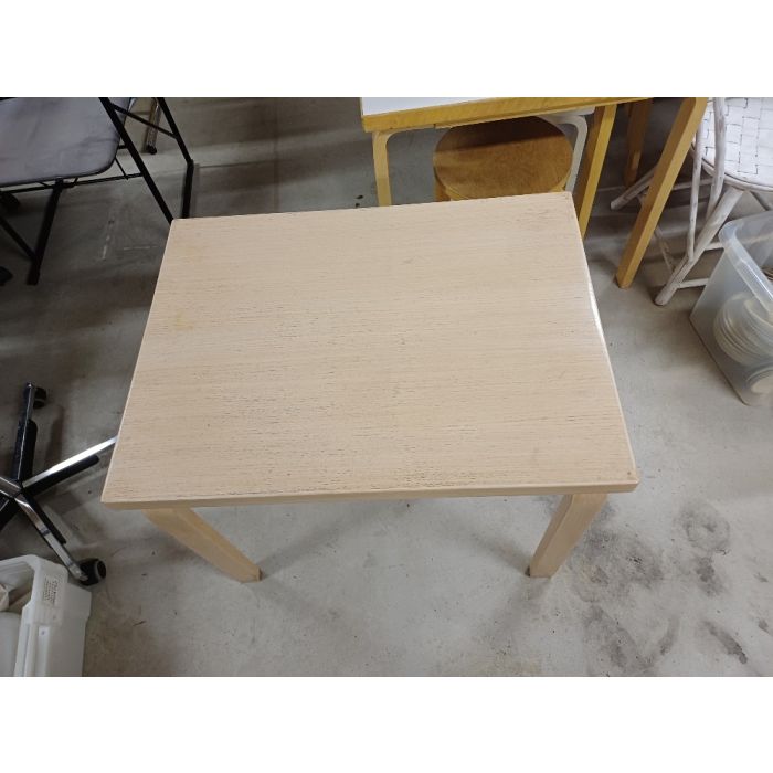 Artek pöytä 80x60x63 cm, koivu (vaalea)