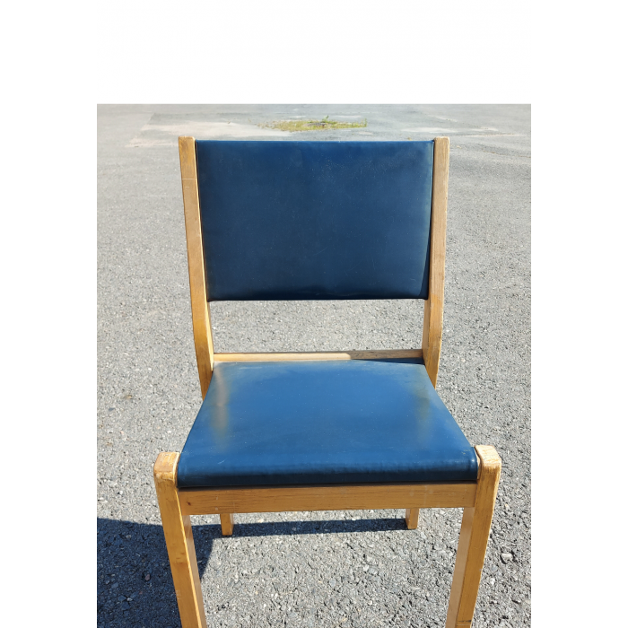 Artek 611 sininen tuoli