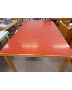 Artek pöytä 81B, punainen, kulunut