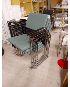Avarte Funktus tuoli, design Yrjö Kukkapuro, vihreä