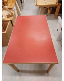 Artek 81B pöytä punainen